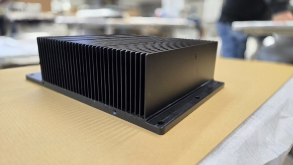 Radiatory – cisi bohaterowie technologii, czyli jak odprowadzać ciepło, zanim stanie się problemem